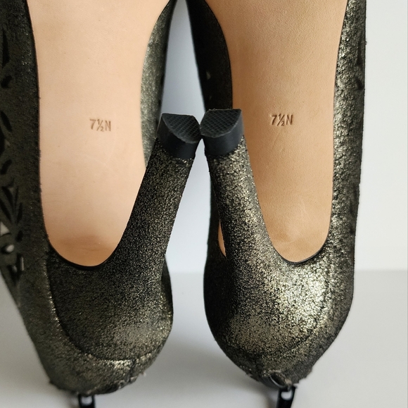 Vaneli Women's 7.5N Babe Pewter Metal Peep Toe Heels - Picture 11 of 12